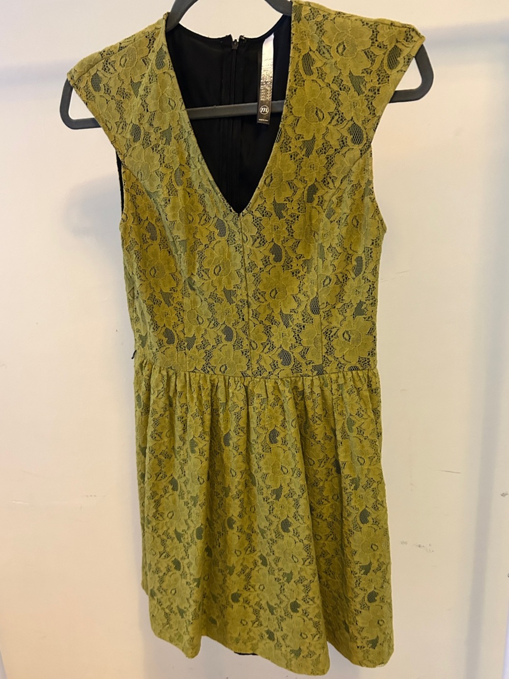 Kensie Olive Lace V-Neck Sleeveless Dress